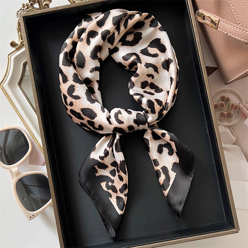 70cm Square Luxury Leopard Pri - Head Wrap Turban ulasan dan harga