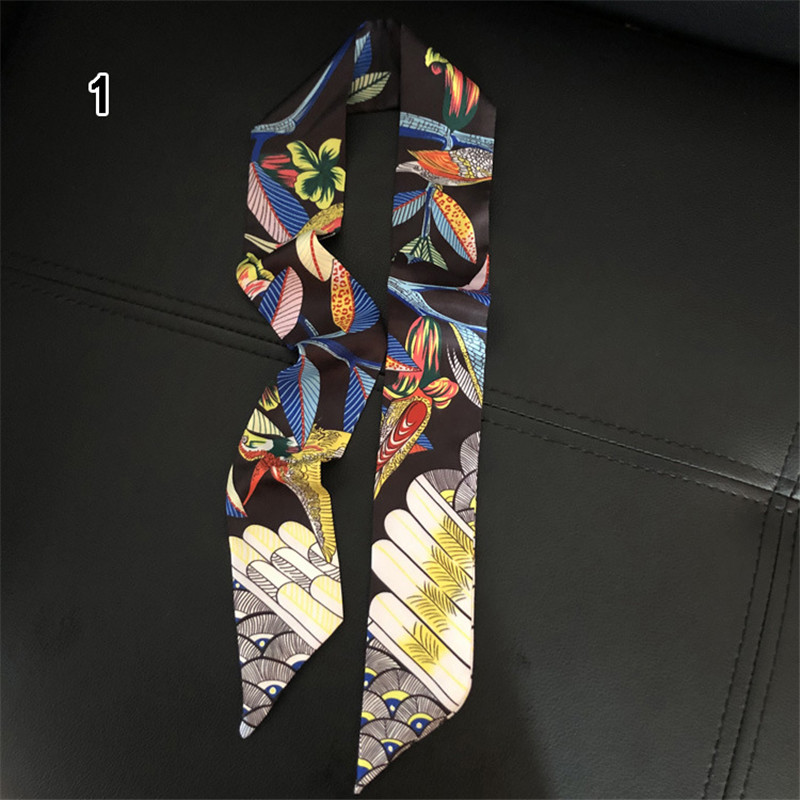 Luxury Brand Hummingbird Print - Ascot Neck Scarf ulasan dan harga